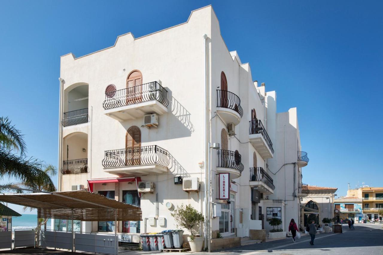 Delposto Marina Di Ragusa Ds Eksteriør bilde